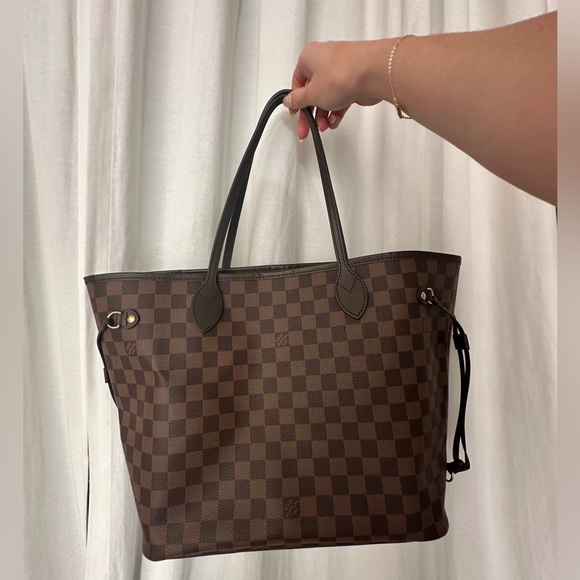 Louis Vuitton Neverfull MM Damier Ebene in Rose Ballerine - Picture 10 of 16